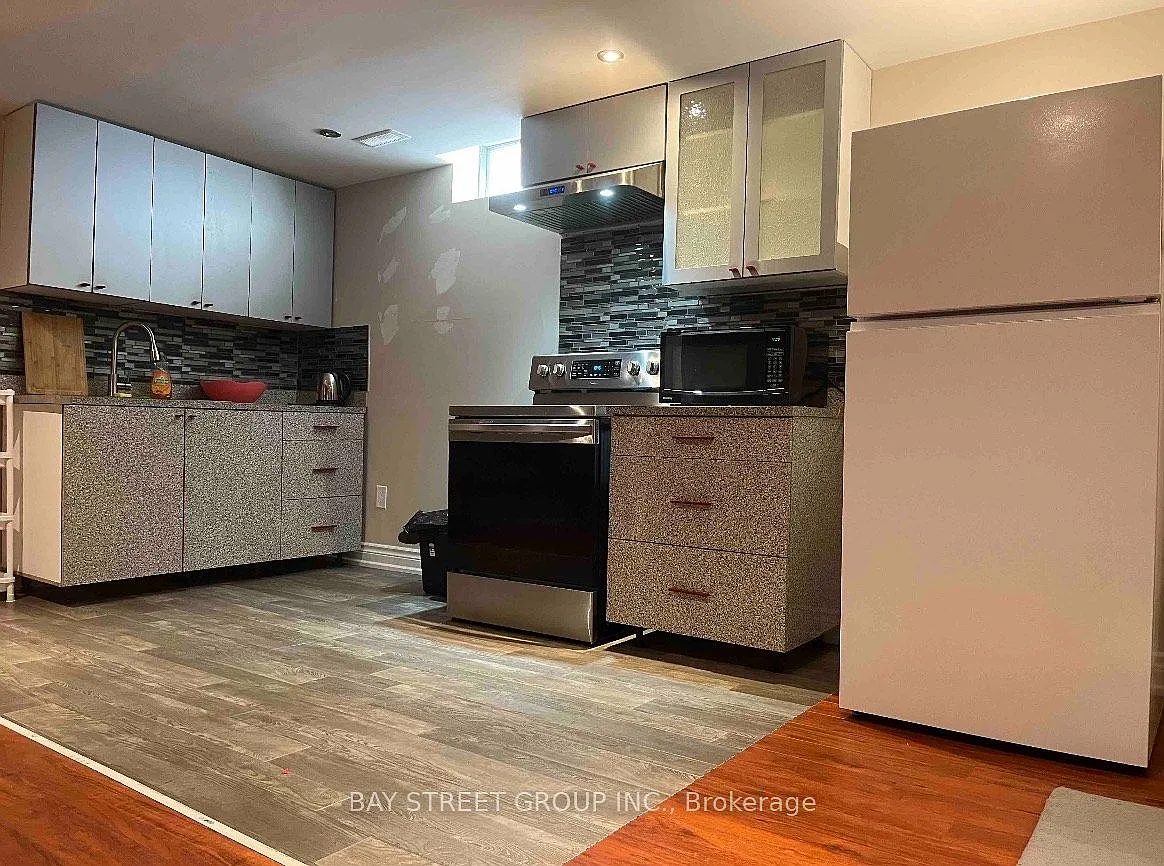 2 bed, $2,200 — Photo 4