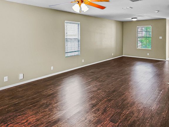 5th image of 6206 Amherst Bay