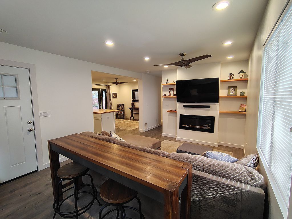 4221 W Mogollon Dr - Property Image