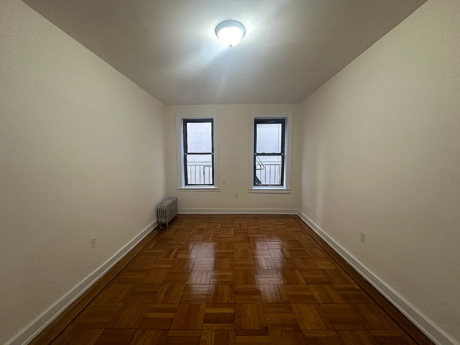 45-01 43rd Avenue — Photo 2