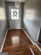 5th image of 100 Woodlake Dr