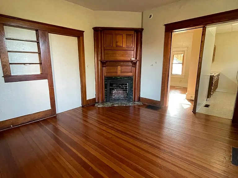 1127 Market St — Photo 4