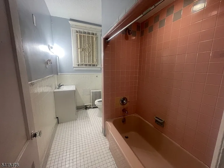 43 Mapes Ave #2L — Photo 4