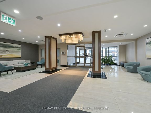 3rd image of 330 Rathburn Rd W #609