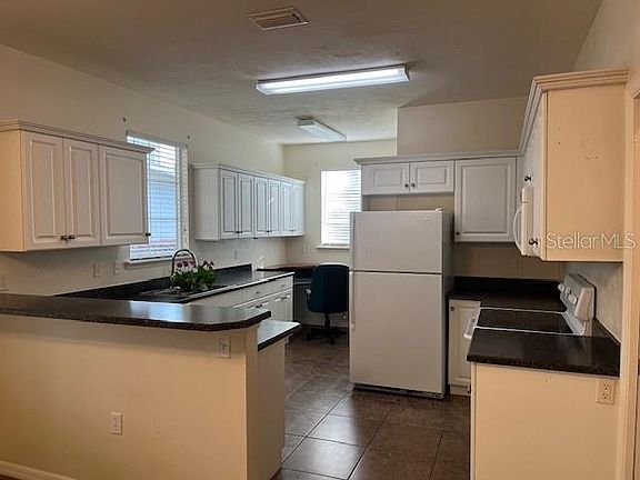 3rd image of 1563 NW 29th Rd #108