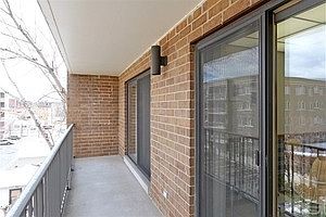 4th image of 1454 Ashland Ave APT 301