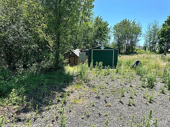 3rd image of 3891 Spirit Lake Highway