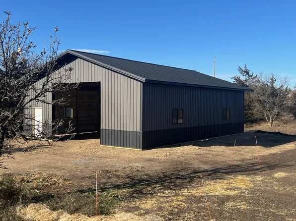 18254 Norway Woods Cir, New London, MN 56273