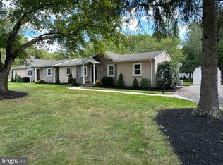 131 Edgebrook Rd, Trenton, NJ 08691