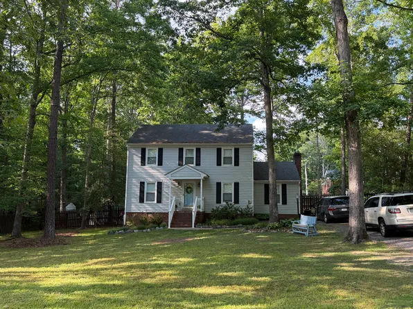 8750 Scottingham Dr, North Chesterfield, VA 23236