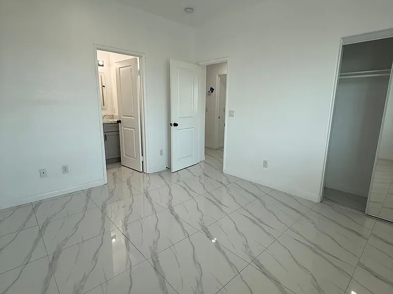 16220 Arrow Blvd — Photo 21