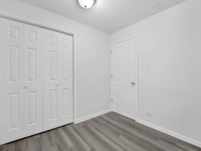 2152 W 21st St #1R — Photo 11