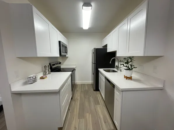 406 Boardwalk Ave APT 2, San Bruno, CA 94066