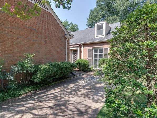 575 Club Walk Ln #2, Memphis, TN 38111