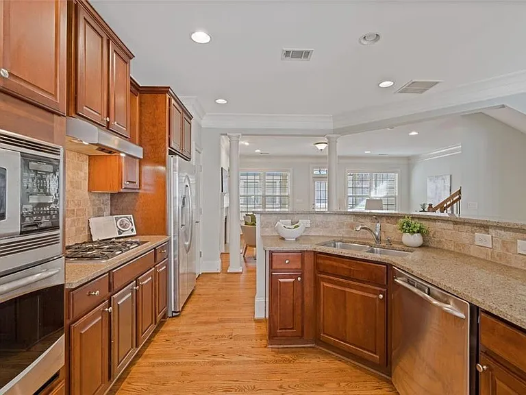 2763 Durham Dr NE — Photo 17