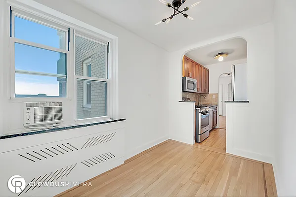 Sold by Cooper & Cooper Real Estate | media 14