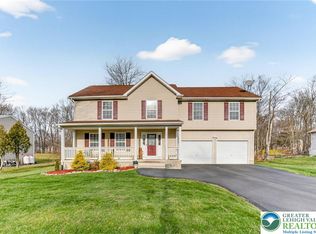 2711 Oak View Ln, Tobyhanna, PA 18466