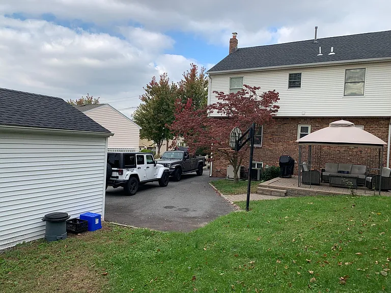 328 Union Ave — Photo 35