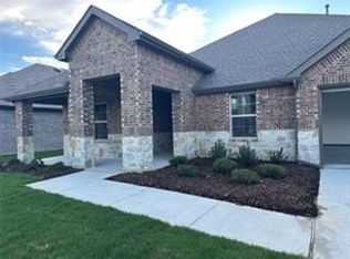 219 Greenshade Ln, Caddo Mills, TX 75135