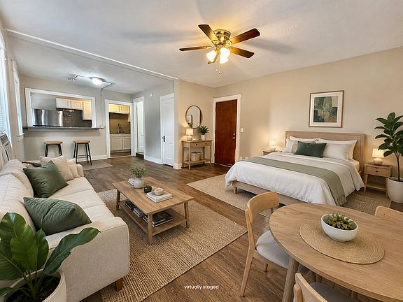 3rd image of 3416 Wyandotte St #5