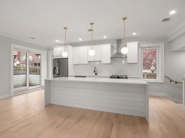 199-201 Copeland St #3, Quincy, MA 02169