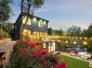 12220 Benmore Ter, Los Angeles, CA 90049