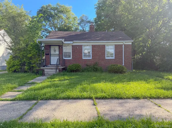 19455 McCormick St, Detroit, MI 48224