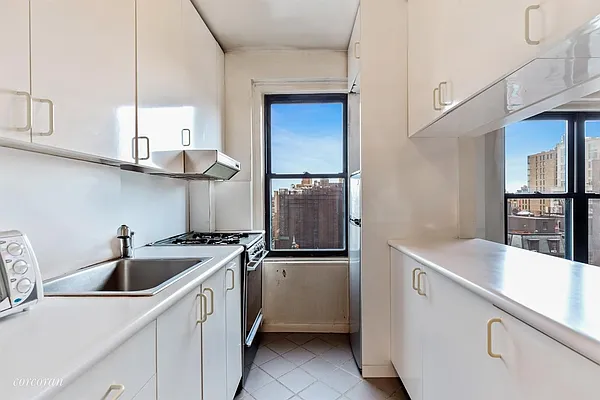 Sold by Corcoran | media 12