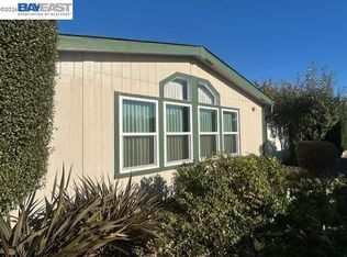 23 Palm Dr, Union City, CA