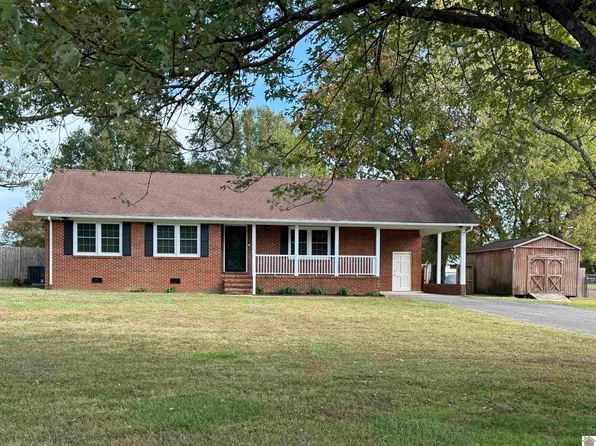 70 Countryside Dr, Murray, KY 42071