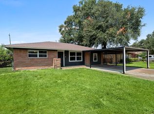 11405 Walk Dr, Houston, TX 77076
