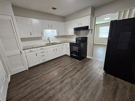2nd image of 2527 Normont Cir