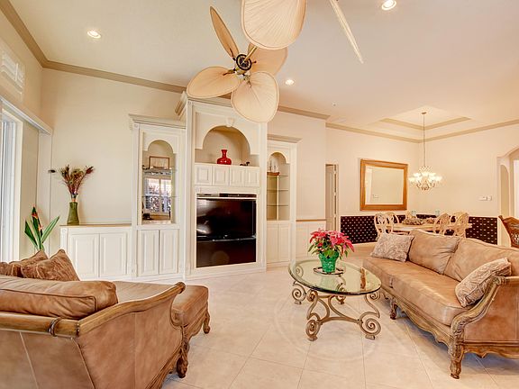 5th image of 7074 Veneto Dr