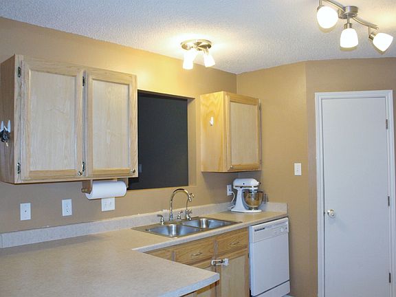 5th image of 1212 Wallace Ln