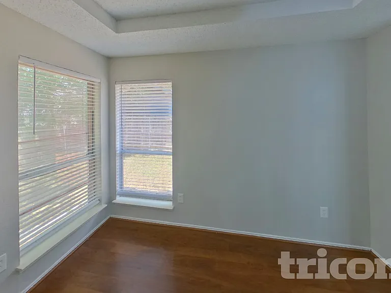 5506 Lordsburg Trl — Photo 6