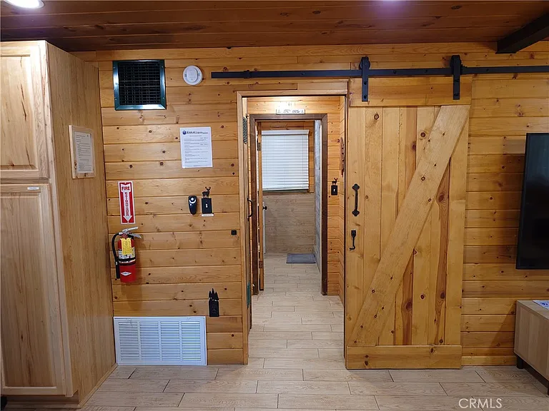 787 Georgia St — Photo 14
