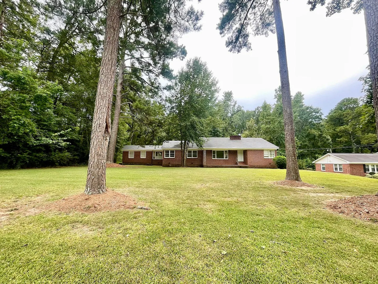 Large 4 Bedroom/ 3 Bathroom House for Rent in Brandon 042! — Photo 4