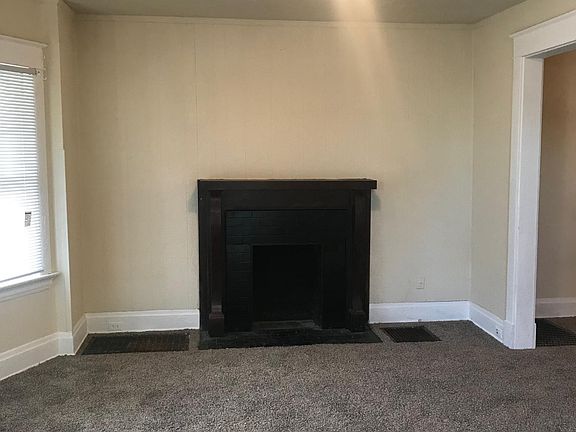 4th image of 3451 Greenlawn Ave