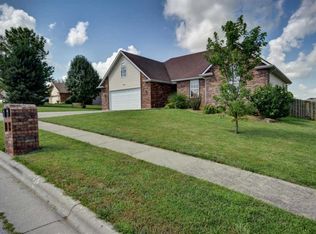 4403 N Gladys Ave, Springfield, MO 65803