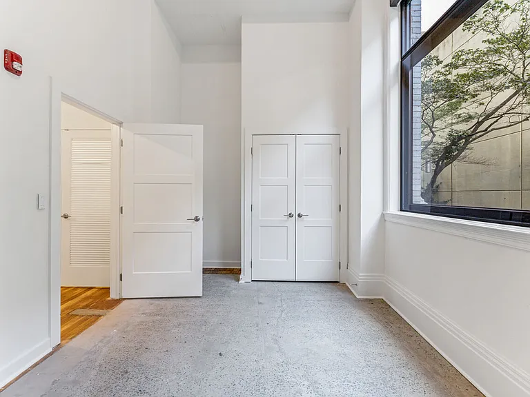 Mutual on Main Apartments — Photo 78