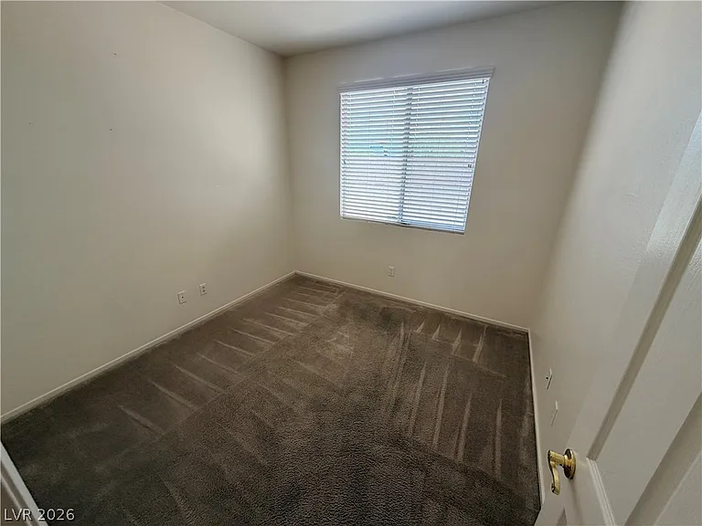 925 Lexington Cross Dr — Photo 10