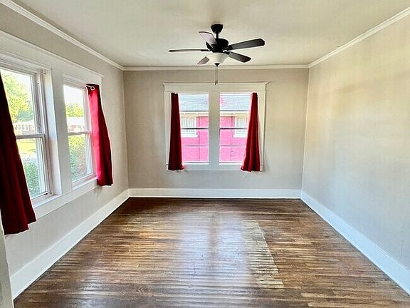 3rd image of 805 Garland St