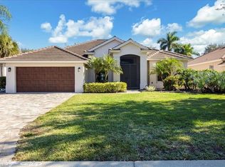 7074 Sugar Magnolia Cir, Naples, FL 34109