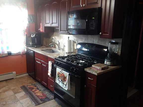 5th image of 361 Livermore Ave