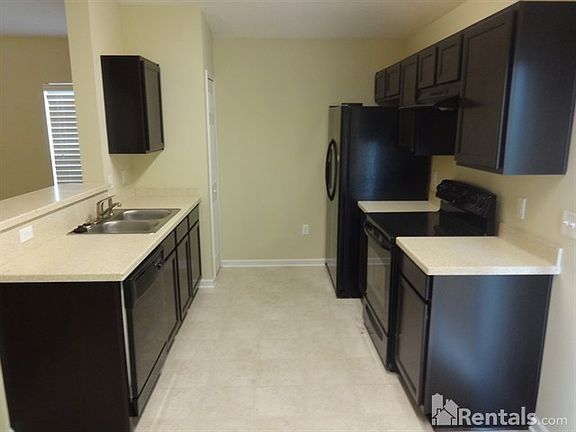 4th image of 5711 Village Pond Cir
