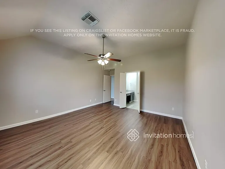 11223 Country Club Green Dr — Photo 22