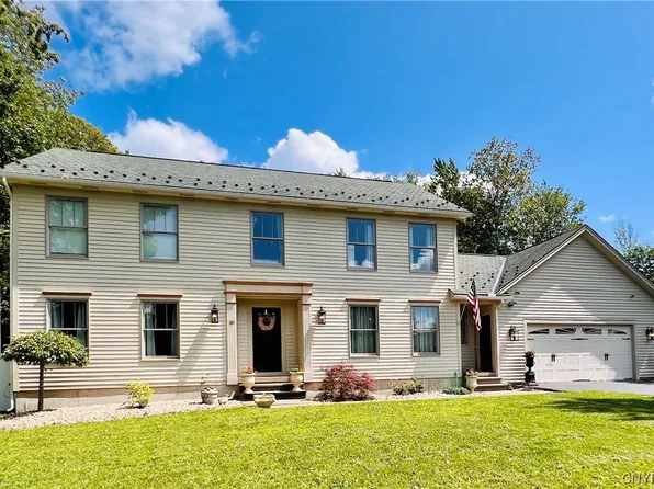 18 Juniper Ln, New Hartford, NY 13413