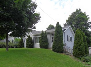 139 Meribah St, Highland, MI 48357