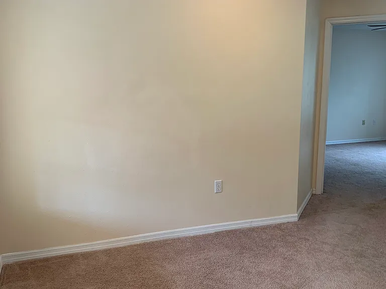 48 Cordona Dr — Photo 25