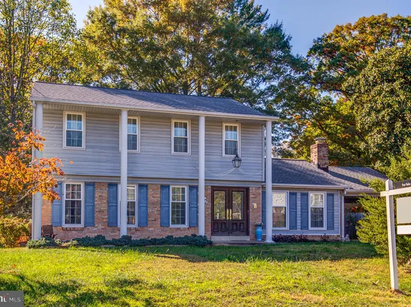 9317 Pine View Ln, Clinton, MD 20735